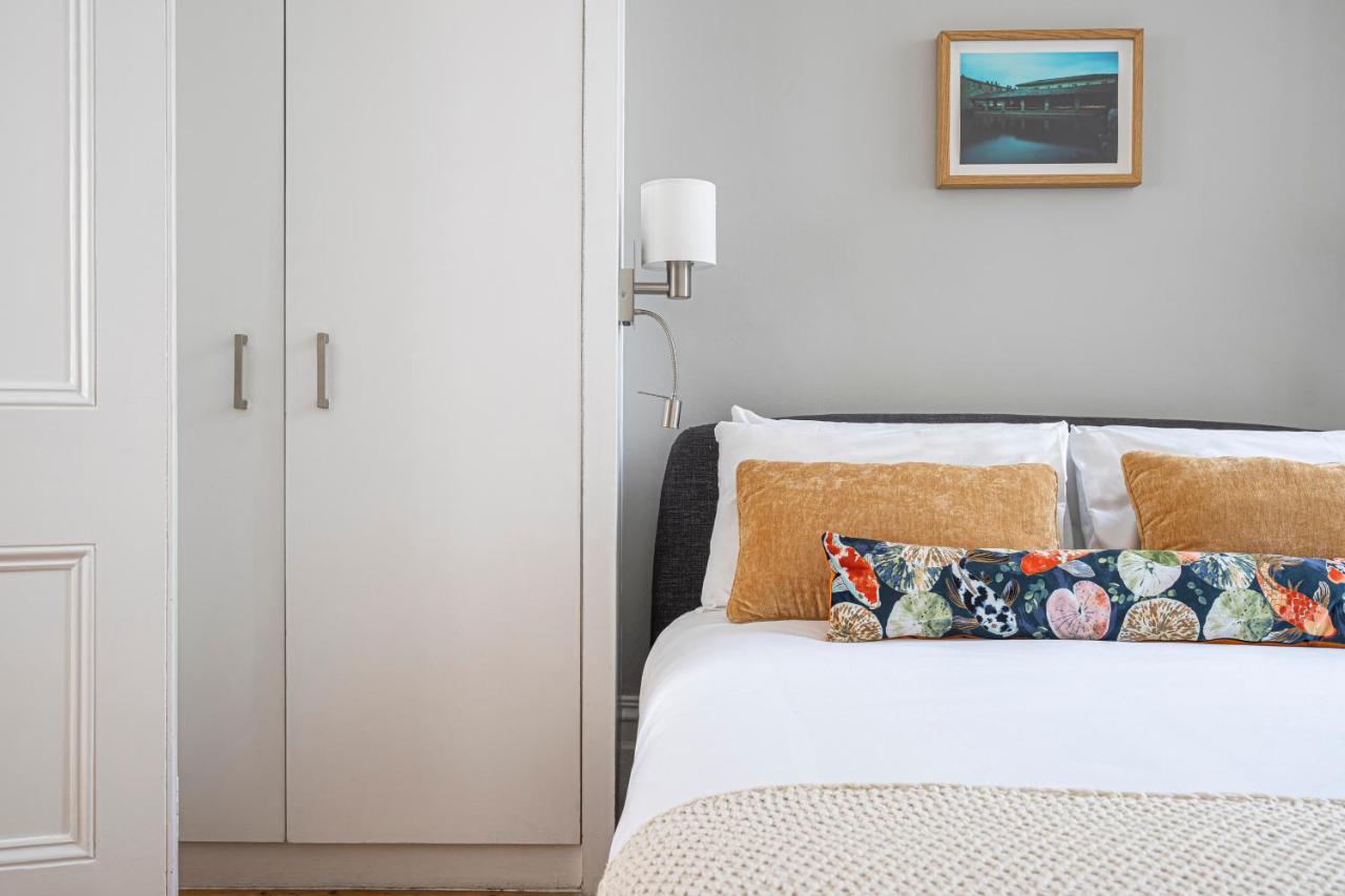 Chic Apartment Near Kensington Palace London Exterior photo