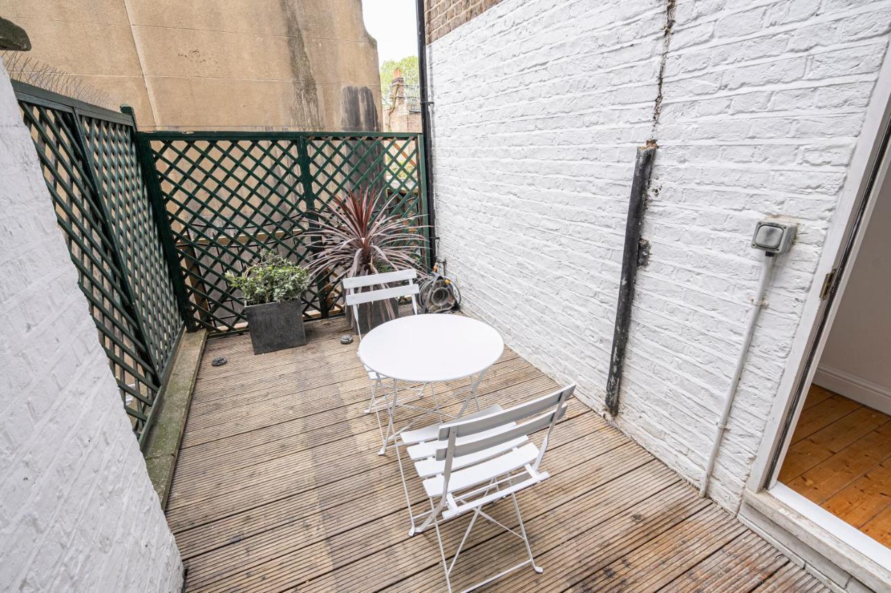 Chic Apartment Near Kensington Palace London Exterior photo